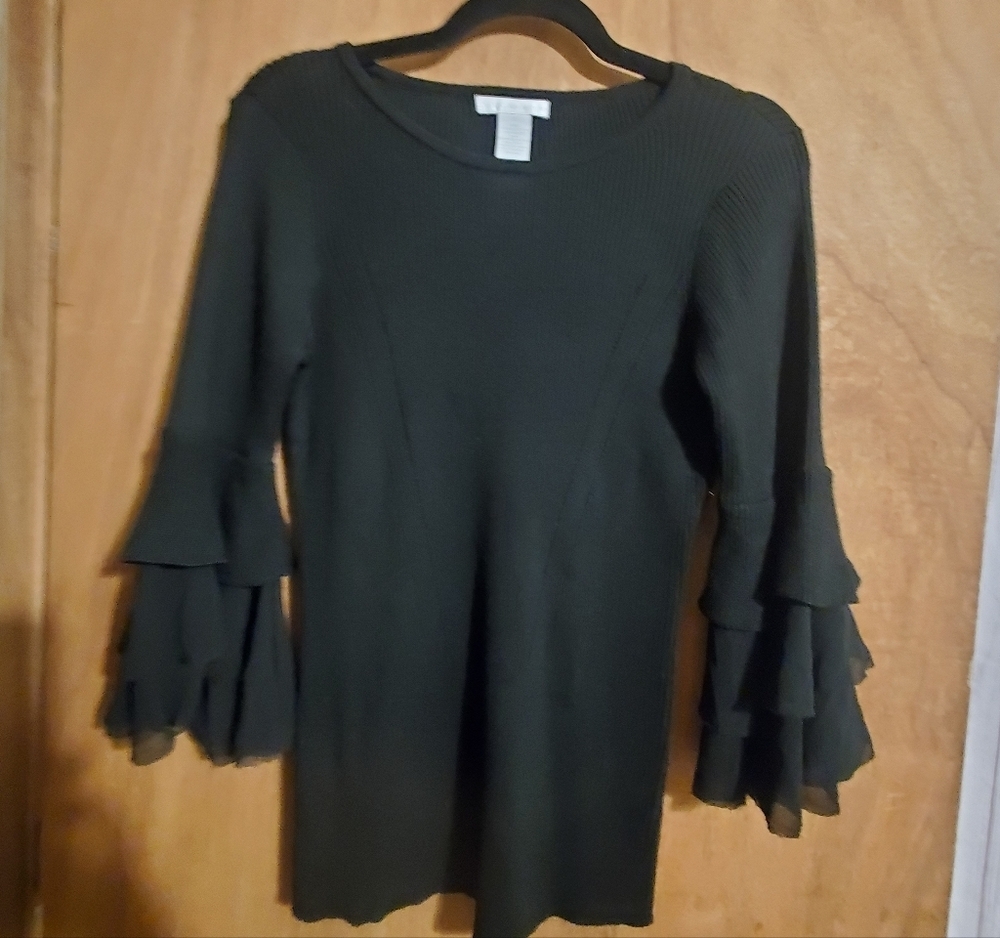 DESIGN HISTORY ETHELDA BLACK RUFFLED BELL SLEEVE SWEATER. LARGE.  Stretch
